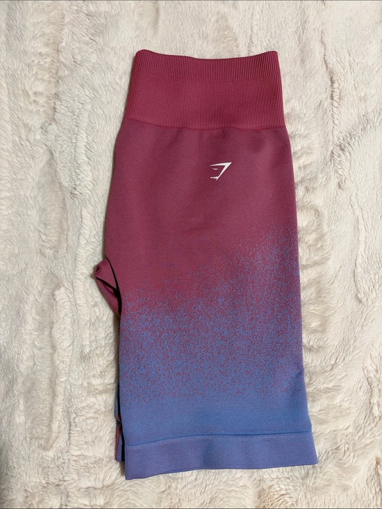 Gymshark Pants - NEW Gymshark Women’s Ombre Berry pink to Blue Bike Shorts Sz L